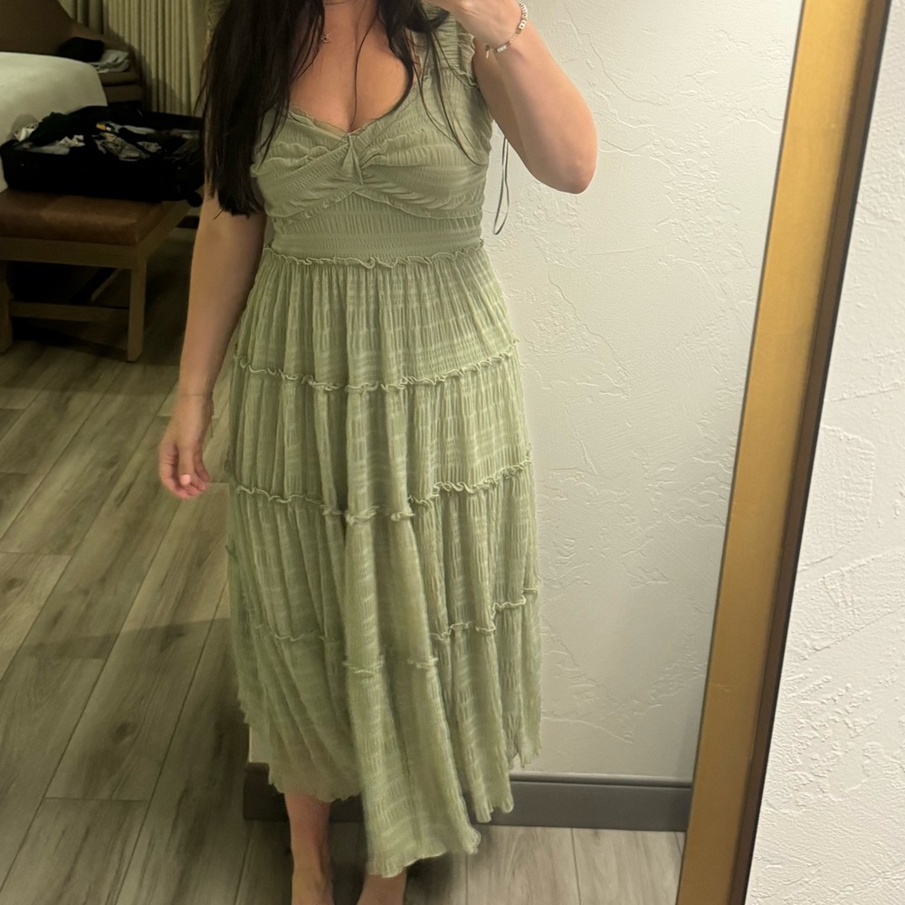 Elegant Green Maxi Dress